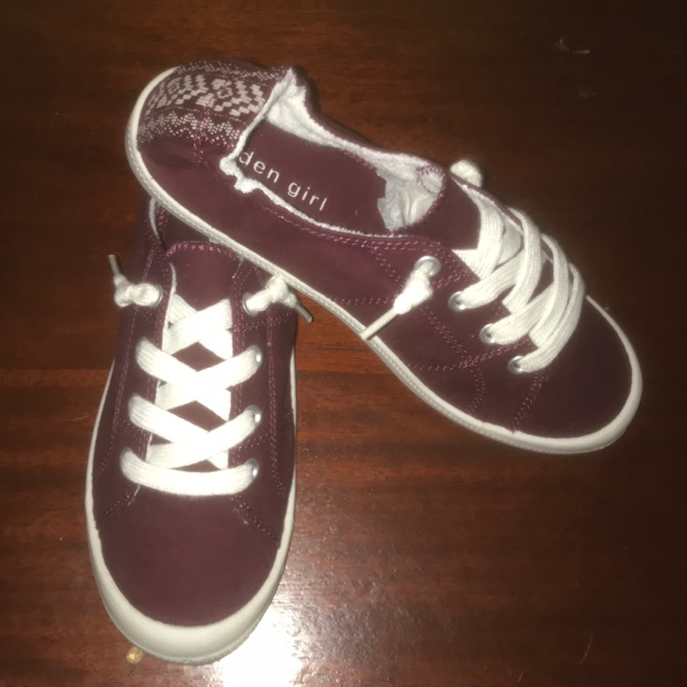 Sneakers
